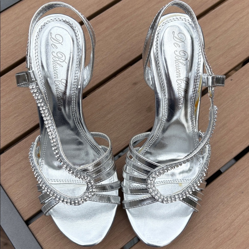 De Blossom Collection Shimmering Silver Heels Rhinestone Straps 3” spike 6.5